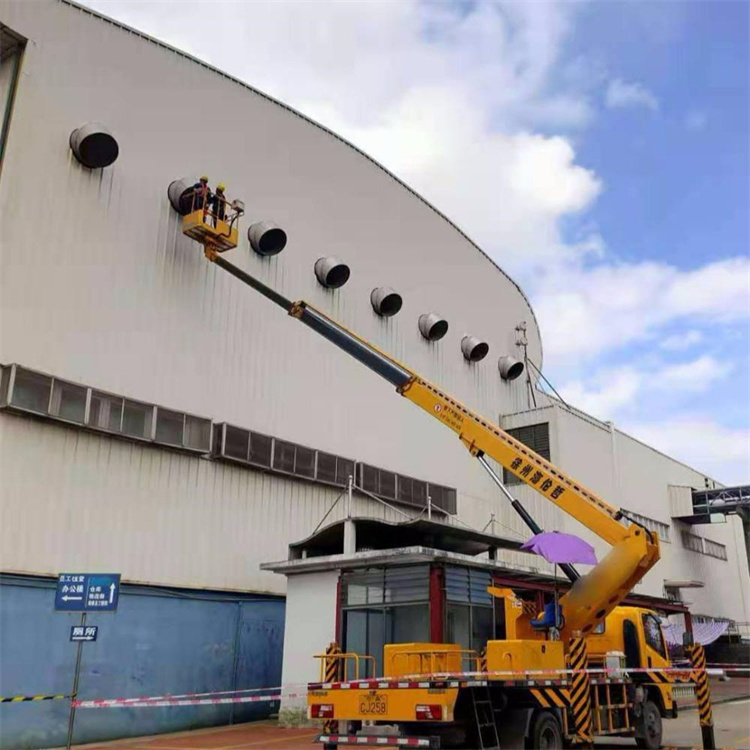 苍南县高空作业车出租服务：专业广告牌安装解决方案